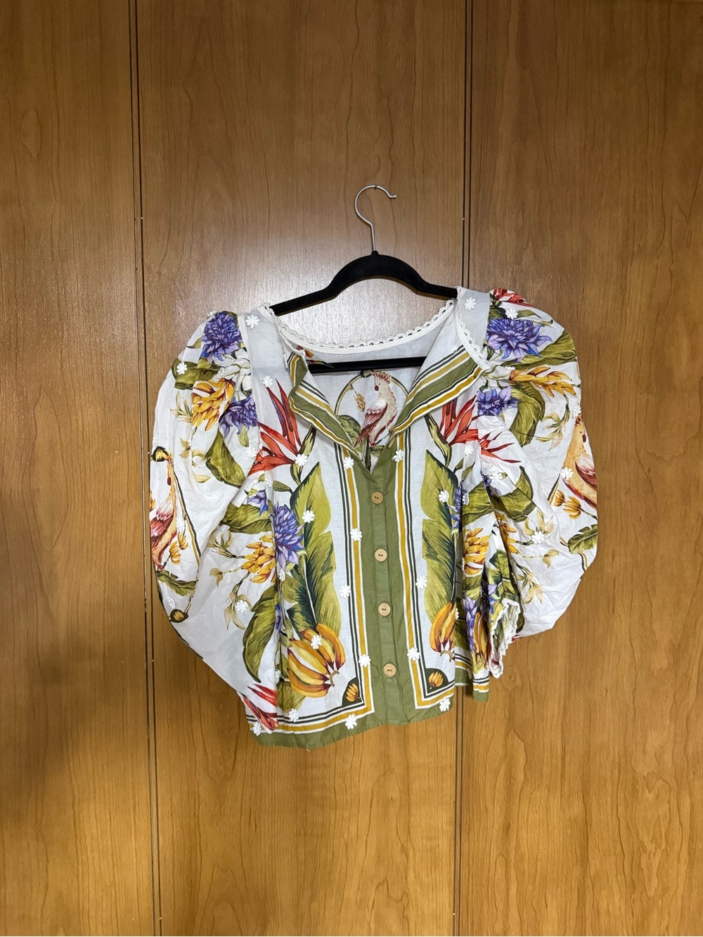 FARM Rio Tropical Print Lace Trim Top - Picture 4 of 5